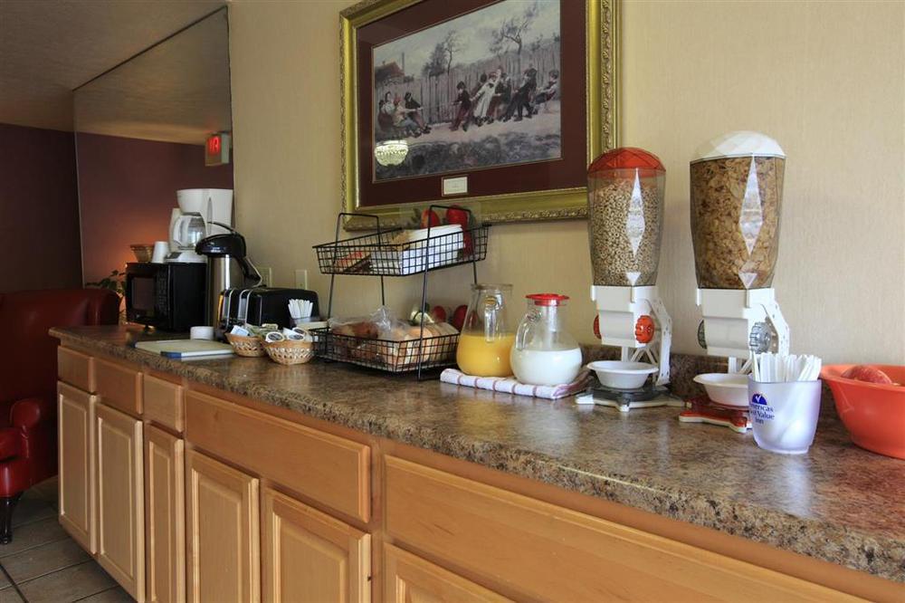 Americas Best Value Inn Ashtabula/Austinburg Restoran gambar